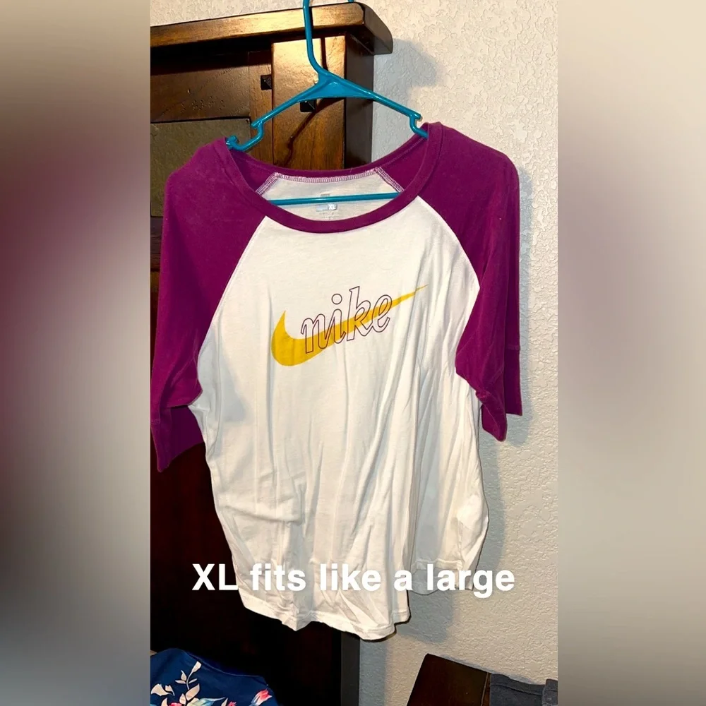 Nike - Picture 1 of 1